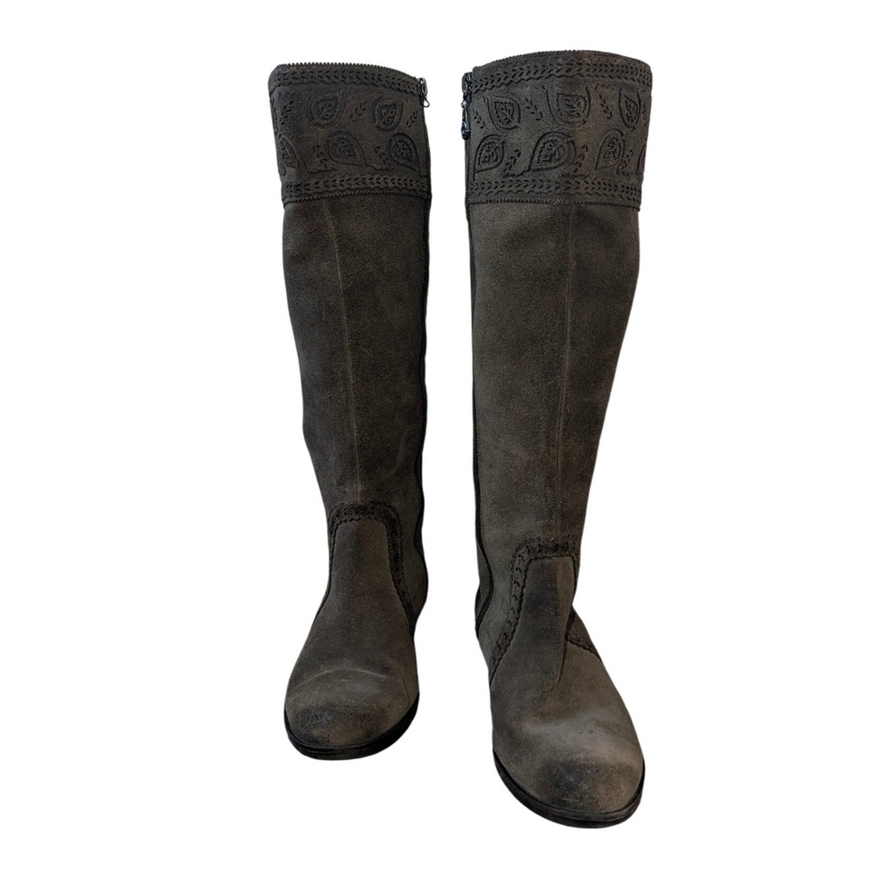 Nurture Grey Suede Tall Boots Paisley Embroidered Boho Chic Women 9.5M Low Heel